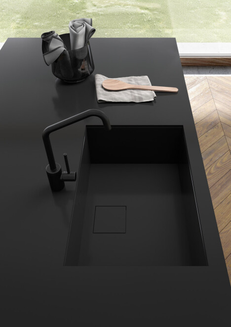 Infinity SC SC 02 Absolute Black 320х160