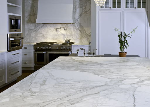 Venezia Stone Мрамор Calacatta Cremo Honed 20Mm
