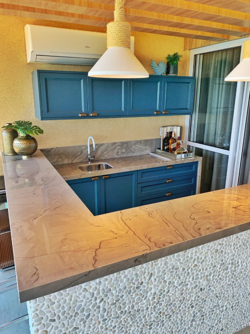Venezia Stone TOP Кварцит Vibranium Top 20Mm