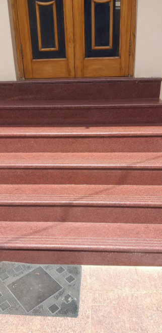 Venezia Stone Гранит Imperial Red Полоса 20Mm