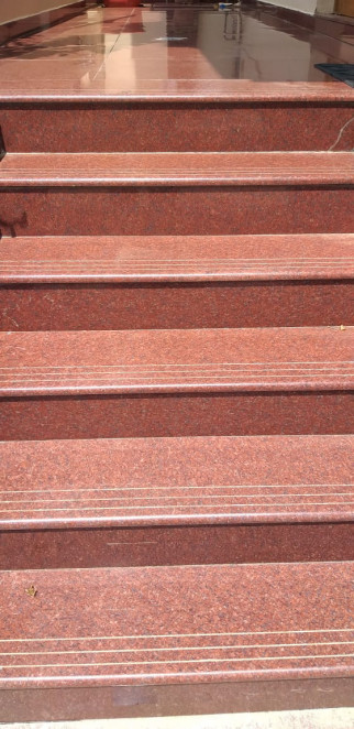 Venezia Stone Гранит Imperial Red Полоса 30Mm