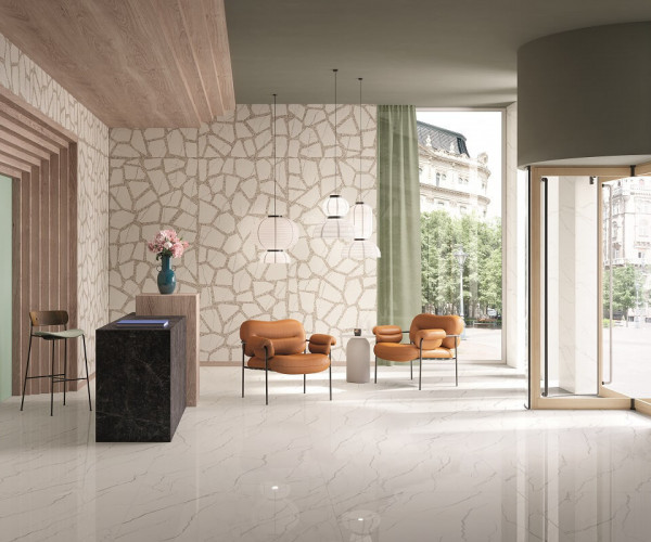 Marca Corona Foyer