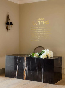 Venezia Stone Мрамор Sahara Noir 18Mm