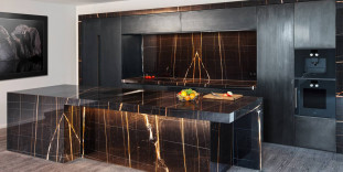 Venezia Stone Мрамор Sahara Noir 20Mm