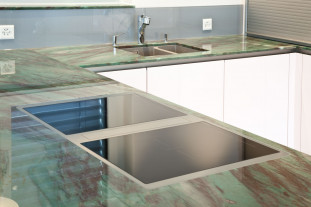 Venezia Stone Кварцит Emerald Green 20Mm