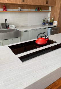 Venezia Stone Кварцит Diamond White 20Mm