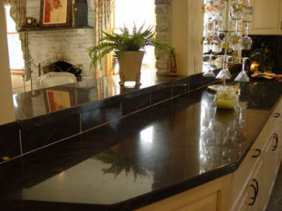 Venezia Stone Гранит Absolute Black Полоса 30Mm