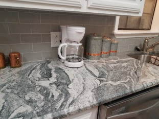 Venezia Stone Гранит Viscont White Полоса 20Mm