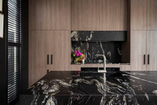 Venezia Stone Гранит Titanium Nord Полоса 30Mm